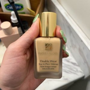 Estée Lauder double wear foundation